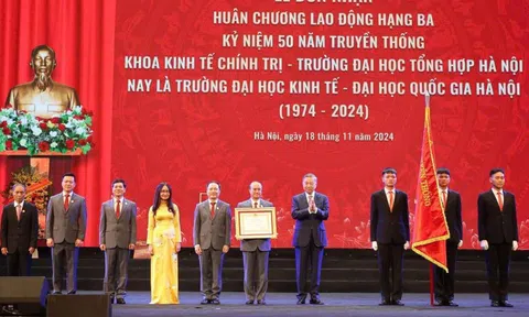 Lần đầu tiên Trường Đại học Kinh tế, Đại học Quốc gia Hà Nội có lĩnh vực lọt top 400 thế giới