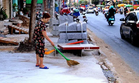 Chấm dứt nhập nhằng chung - riêng, thu phí và bảo trì vỉa hè thường xuyên