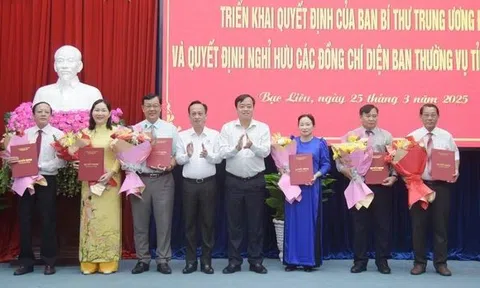 10 lãnh đạo sở ngành Bạc Liêu nghỉ hưu trước tuổi