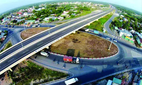 Đánh thức tiềm lực quốc gia