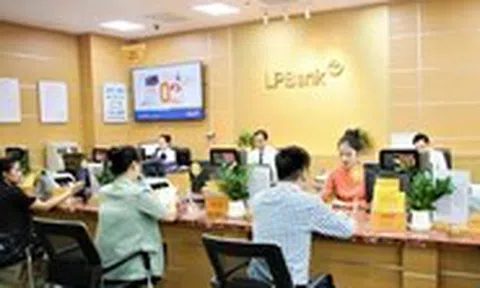 Lộ diện ngân hàng ‘cắt’ cả nghìn nhân sự