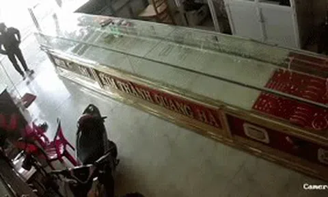 Bắt anh em ruột cướp tiệm vàng ở TPHCM