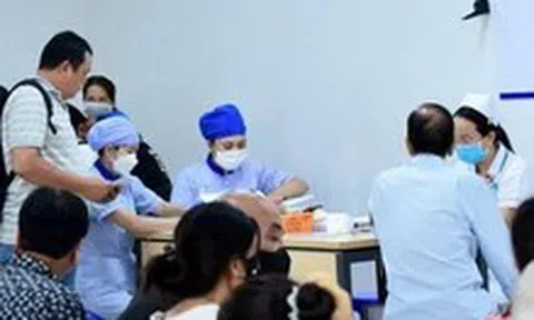 Bệnh nhân tìm kiếm về nivolumab 'điều trị 15 loại ung thư', bác sĩ khuyến cáo gì?