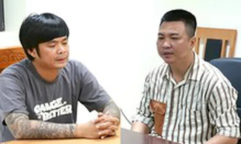 Đầu thú sau khi được thuê uy hiếp chiếm lô gỗ tiền tỉ để trừ nợ