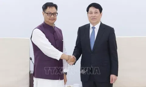 Bộ trưởng của Ấn Độ ngưỡng mộ cách Việt Nam tổ chức Đại lễ Phật đản Vesak