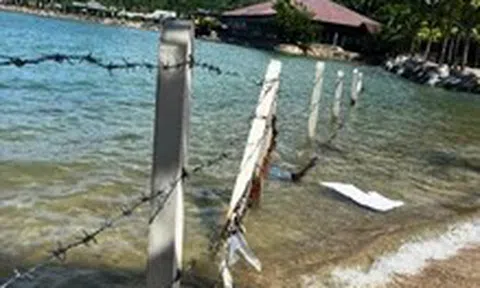 Vụ rào bãi biển Nha Trang: Hoàn Cầu Nha Trang đã tự tháo dỡ, cam kết xong trước 10-5