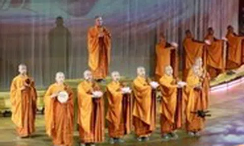 Đêm nhạc giao lưu văn hóa Vesak: Sẻ chia ánh sáng từ bi, trí tuệ của Phật giáo đến muôn nơi
