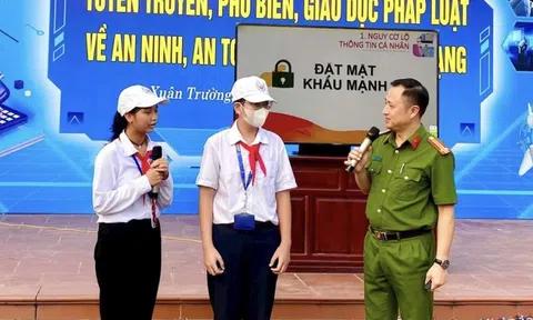 Bộ GD&ĐT cảnh báo thủ đoạn lôi kéo học sinh mở tài khoản ngân hàng để chiếm đoạt tài sản