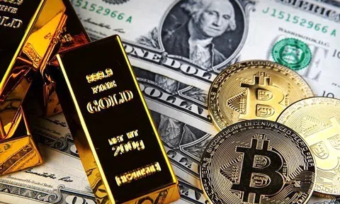 Vàng thế giới rớt giá thảm, bitcoin và chứng khoán vọt tăng