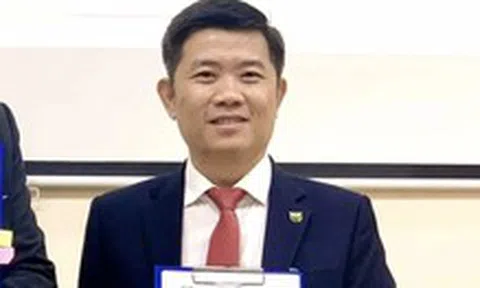 Đảng ủy trường đề nghị hiệu trưởng Trường đại học Y khoa Phạm Ngọc Thạch kiểm điểm