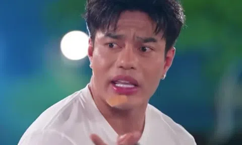 Lê Dương Bảo Lâm bị hải quan Mỹ giữ lại