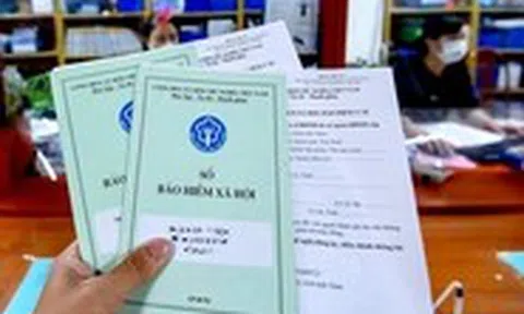 Công ty nợ tiền và giữ sổ bảo hiểm xã hội khi phá sản, phải làm sao?