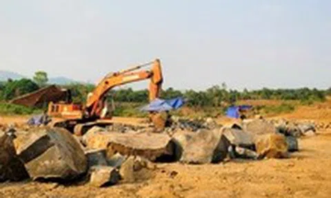 Khai thác vượt giấy phép, chủ mỏ khoáng sản bị phạt truy thu gần 1 tỉ đồng