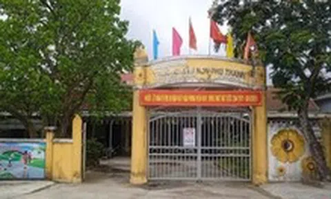 Nữ phó hiệu trưởng bị kỷ luật vì 'quan hệ' với người đã có vợ