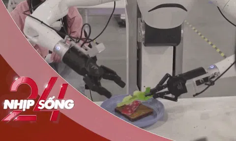 NHỊP SỐNG 24: Robot hình người gấp quần áo, làm bánh liên tục 17 giờ mỗi ngày