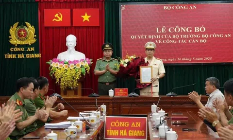 Công bố quyết định của Bộ trưởng Công an về công tác cán bộ