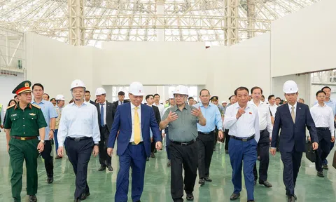 Thủ tướng Phạm Minh Chính kiểm tra tiến độ xây dựng Trung tâm Hội chợ Triển lãm Quốc gia