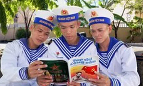 Trường Sa nhớ ơn Bác qua nhiếp ảnh