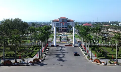 Quảng Nam: Một phó trưởng phòng nghỉ hưu trước tuổi nhận 3,2 tỷ đồng hỗ trợ