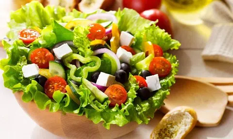 Thực phẩm cực tốt và 'đại kỵ' với người bị bệnh đường ruột, biết mà tránh kẻo tự phá hủy sức khỏe