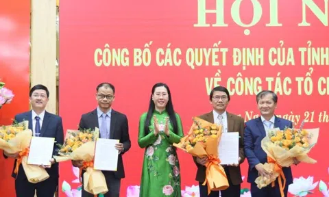 Công bố quyết định sáp nhập Đài Phát thanh và Truyền hình vào Báo Quảng Ngãi