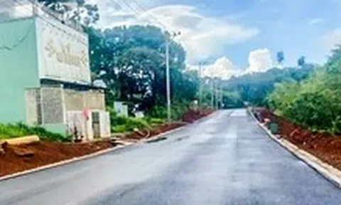 Hai thanh niên bị đâm trước quán karaoke, 1 người chết