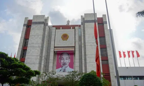 Hà Nội dừng hoạt động phố đi bộ, phân luồng giao thông phục vụ lễ Quốc tang