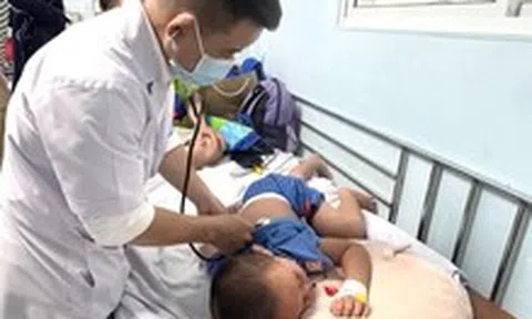 Ca mắc tay chân miệng, sốt xuất huyết tại TP.HCM tăng mạnh, nguy cơ dịch chồng dịch