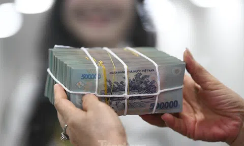 Nguồn tiền rất lớn từ người dân vừa gửi ngân hàng