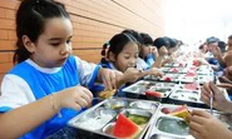Phụ huynh thắc mắc việc đăng ký vào trường tiên tiến hội nhập ở Gò Vấp
