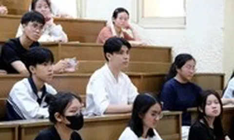 Bộ GD-ĐT giải thích về quy đổi điểm xét tuyển đại học năm 2025