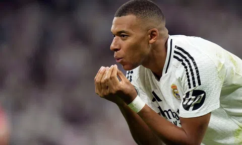 Kylian Mbappe trên đường giành danh hiệu an ủi ở mùa giải 2024/25