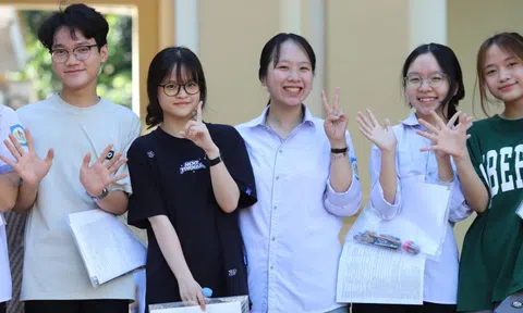 Thí sinh đăng ký dự thi vào trường chuyên lớn nhất Nghệ An giảm