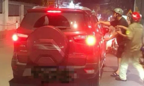 Ô tô tông loạt xe máy ở Đồng Nai, nhiều người bị thương