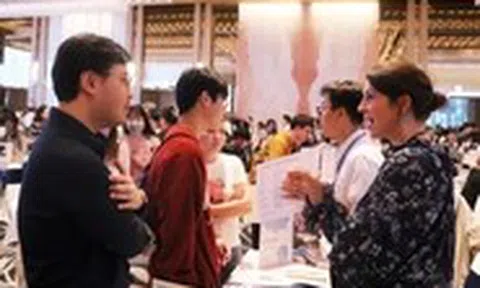 Mỹ dừng lịch phỏng vấn visa du học, du học sinh tìm hướng xử lý