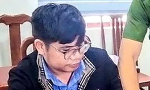 Bắt tạm giam công chức nhận hối lộ để cấp giấy phép xây dựng