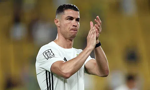 Ronaldo từ chối gia hạn hợp đồng, Al-Nassr nhắm sao Liverpool thay thế