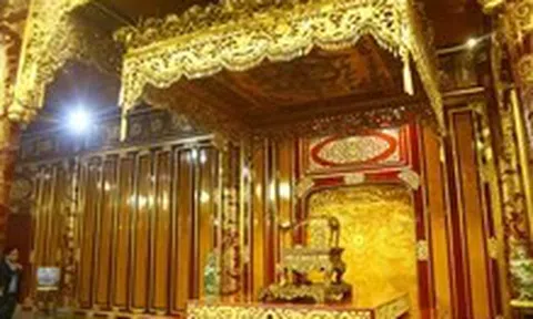 Đồng ý cho Huế lập hội đồng khoa học tu sửa ngai vàng triều Nguyễn bị bẻ gãy