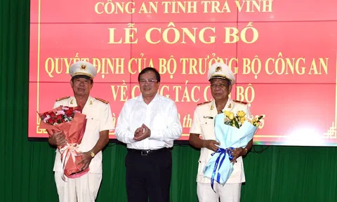 Hai Phó Giám đốc Công an tỉnh Trà Vinh nghỉ hưu trước tuổi