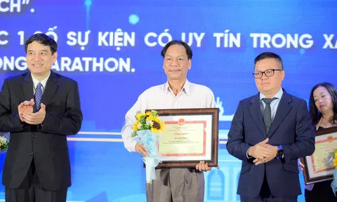 Báo Tiền Phong nhận bằng khen của Bộ Văn hóa Thể thao và Du lịch