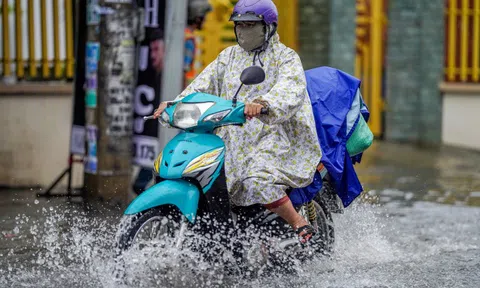 Tháng 6, TPHCM và Nam bộ mưa dông gia tăng
