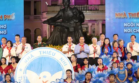Chủ tịch TPHCM: ‘Đầu tư cho thiếu nhi là đầu tư cho tương lai'