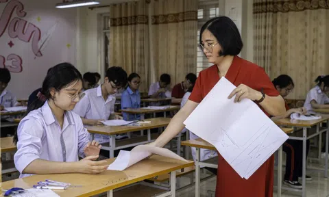 Gần 16.000 học sinh Quảng Ninh thi vào lớp 10, huy động lực lượng lớn công an bảo vệ kỳ thi