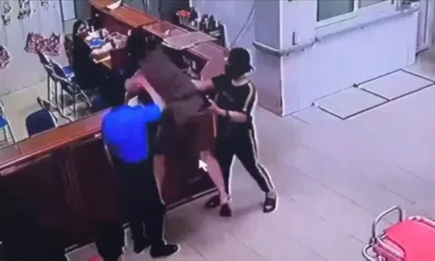 Danh tính người đàn ông hành hung nhân viên y tế ngay tại Khoa Cấp cứu
