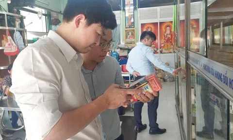 Bắt quả tang cơ sở bán 3 loại thuốc giả