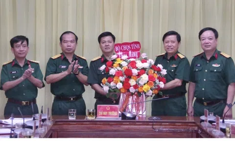 Công bố quyết định của Bộ trưởng Quốc phòng về công tác cán bộ