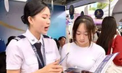 Học viện Hàng không Việt Nam đào tạo ngành nào học phí 80.000 USD/năm?