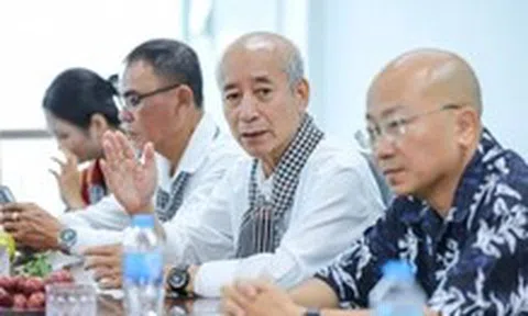 Chuyến thăm đặc biệt của thầy trò Trường đại học Nguyễn Tất Thành đến văn phòng Tuổi Trẻ tại Hà Nội