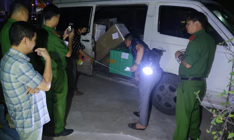 Trong vòng 20 phút, bắt 3 vụ vận chuyển hàng lậu trên quốc lộ