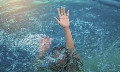 Lạng Sơn: Phát hiện thi thể bé trai nổi trên ao nước